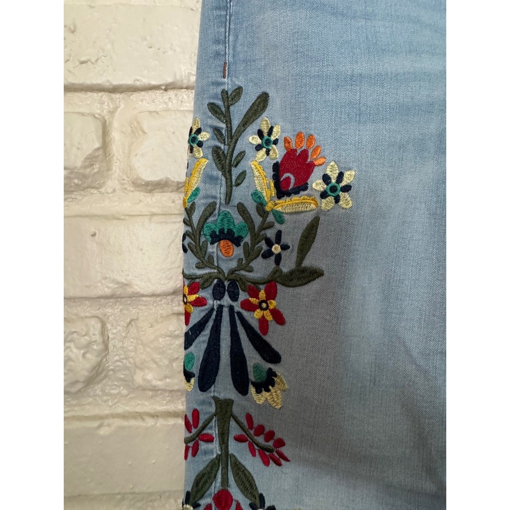 Sandpiper Floral Embroidered Light Wash High Rise Cropped Jeans Summer Boho - Picture 2 of 8